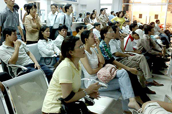 Thị trường hôm nay trải qua một phiên dao động mạnh nhất trong 10 phiên gần đây