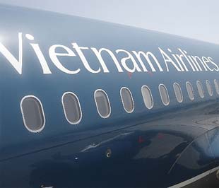 Theo báo cáo của Vietnam Airlines, trong năm tài chính 2008, đơn vị này là một trong số ít các hãng hàng không kinh doanh có lãi.