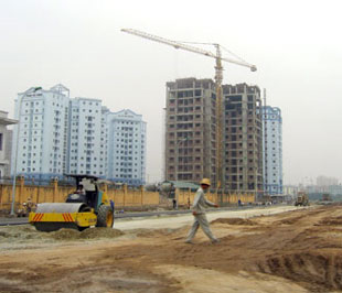 Bộ Xây dựng vừa quyết định cho phép các chủ đầu tư xây dựng nhà ở cho người thu nhập thấp, công nhân, sinh viên không phải xin giấy phép xây dựng.