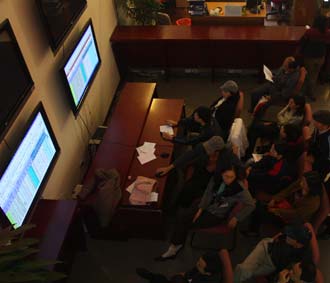 Một lần nữa bài học về tính thanh khoản lại được đặt ra khi ta lật lại lịch sử của nền chứng khoán non trẻ nước nhà - Ảnh: Việt Tuấn.