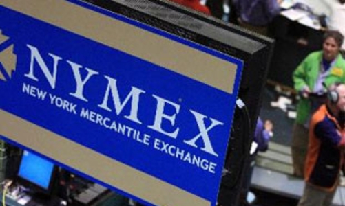 Giá dầu đang rơi về ngưỡng 90 USD/thùng, giá vàng trồi sụt mạnh