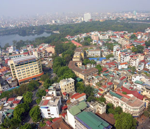 Các trụ sở làm việc, địa điểm tiếp công dân, giao dịch hành chính cùng số điện thoại liên lạc của các cơ quan thành phố Hà Nội mới bắt đầu được áp dụng thực hiện theo một số thay đổi - Ảnh: Việt Tuấn.