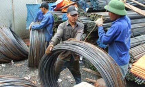 Vật liệu xây dựng: Giá tăng, sức mua giảm