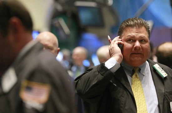 Với 22/30 cổ phiếu tăng điểm, chỉ số Dow Jones tiếp tục đi lên và đang tiến sát ngưỡng 10.800 điểm - Ảnh: Reuters.