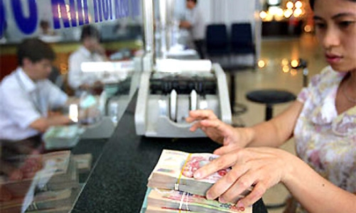 Ngột ngạt trần lãi suất huy động: Đường còn rộng thì cứ đi!