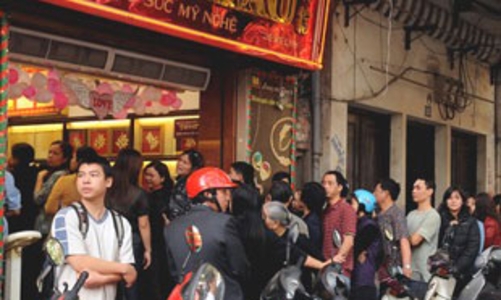 Giá vàng sát ngưỡng 1,94 triệu đồng/chỉ