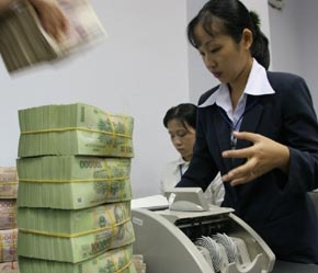 Ngân hàng Nhà nước mua ngoại tệ vào, sẽ tạo thuận lợi quy đổi cho các ngân hàng thương mại.