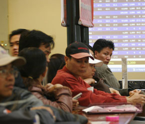 Phần thưởng của thị trường chứng khoán dành cho những nhà đầu tư tiên phong không phải là quá lớn lao và dễ dàng như báo chí thường mô tả.