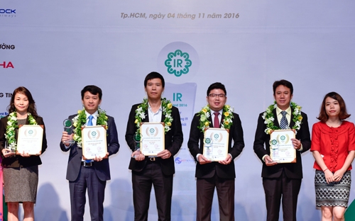 Chương trình bình chọn IR 2016 là cuộc khảo sát toàn diện 639 doanh nghiệp niêm yết trên cả hai sàn chứng khoán được Hiệp hội Các nhà Quản trị Tài chính Việt Nam (VAFE) và Vietstock thực hiện. 