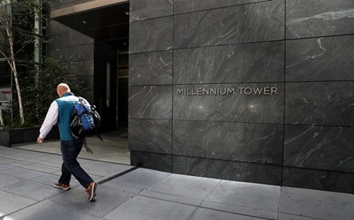 Chung cư Millennium Tower tại thành phố San Francisco, California, Mỹ.<br>