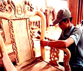 Yếu điểm lớn nhất của ngành gỗ là nguồn nguyên liệu cho chế biến và xuất khẩu sản phẩm thiếu trầm trọng.