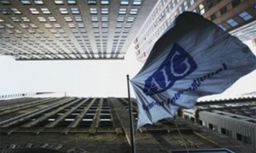 AIG lần đầu báo lãi sau 7 quý, thay Chủ tịch và CEO