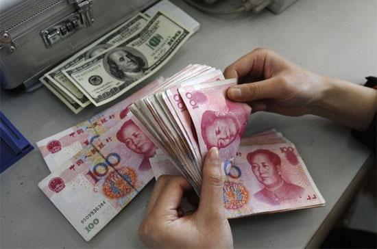 Đà giảm giá của đồng USD từ tháng 6 tới nay đang làm giảm bớt sức hấp dẫn của các tài sản Mỹ, trong đó có trái phiếu kho bạc của nước này, đối với giới đầu tư bao gồm Trung Quốc - Ảnh: Reuters.