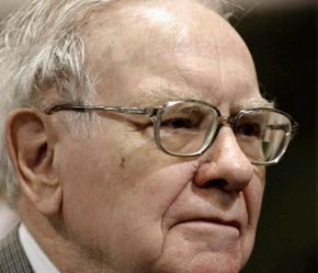 Tỷ phú Buffett, Chủ tịch tập đoàn Berkshire, một những người giàu nhất thế giới, đã bán đấu giá bữa trưa với ông vì mục đích từ thiện từ năm 2000.
