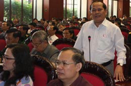 Quốc hội thảo luận về dự án Luật Bưu chính - Ảnh: TTXVN.