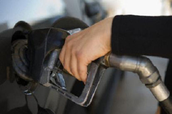 Giá dầu thô tăng trở lại sau khi Mỹ công bố số liệu GDP quý đầu năm tăng
 trưởng 1,8%, thấp hơn ước tính 2,4% của các nhà phân tích.