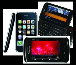 Từ phải sang trái là hình G1 và iPhone, dưới cùng là "tân binh" BB Storm.