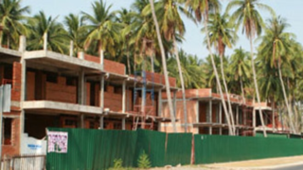 Cứ tường cao, hào sâu mà phòng thủ!