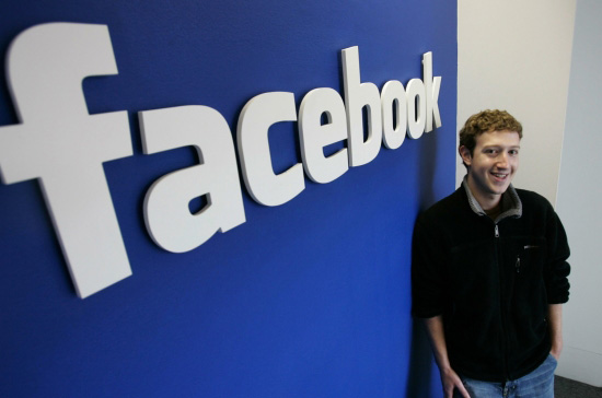 Mark Zuckerberg cũng là một tỷ phú có lòng từ thiện.