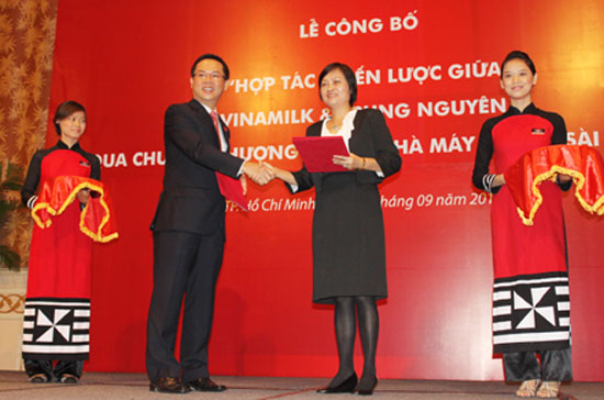 Hiện Vinamilk và Trung Nguyên đang hoàn tất các thủ tục đăng ký với các cơ quan chức năng theo quy định pháp luật.