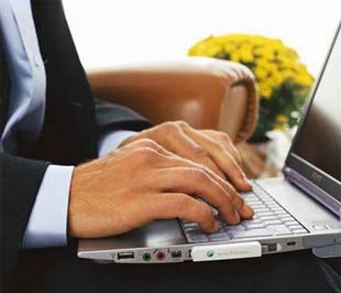 E-mail sẽ trở thành một trong những phương tiện liên lạc chính trong hệ thống cơ quan nhà nước thời gian tới.