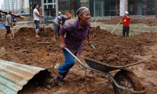 Hai mặt “đại hạ giá” bất động sản