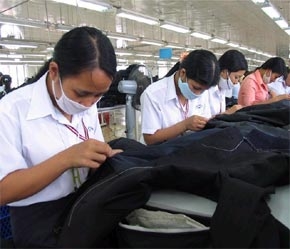 Các thị trường mới thường đặt ra những tiêu chuẩn rất khắt khe đối với lao động.