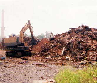 Chúng ta vẫn còn phụ thuộc vào việc nhập phế thép từ nước ngoài.