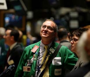 Chứng khoán Mỹ đã tăng điểm mạnh sau khi Chính phủ nước này giải cứu Fannie Mae và Freddie Mac- Ảnh: AP.