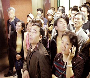 Ai nắm được thông tin tốt hơn cả thì sẽ dễ dàng chiến thắng và giảm thiểu được nhiều rủi ro - Ảnh: TP.