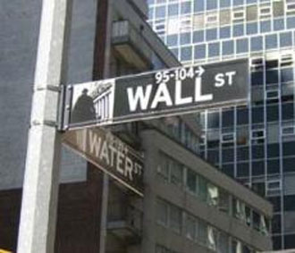 Thị trường vẫn đang bị ốm yếu, phiền muộn và tiếp tục trông chờ nhiều hơn vào những biện pháp của Washington.