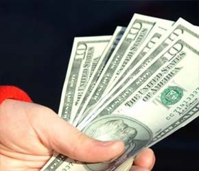 Theo Tổng cục Thống kê, giá USD đã tăng 1,02% trong tháng 5, trong khi những năm gần đây, mức tăng của đồng tiền này trong 1 tháng chỉ xoay quanh 0,1%.