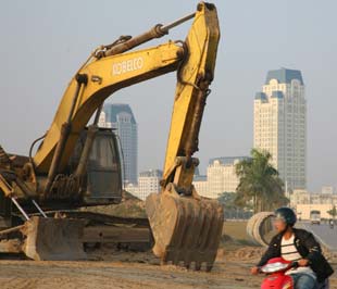 51% trong tổng số 501 đồ án quy hoạch chi tiết và 376 dự án đã được giao chủ đầu tư tập trung vào bất động sản, chiếm 51,7% về tổng diện tích mặt bằng - Ảnh: Việt Tuấn.