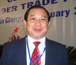 "Dần dần chúng ta phải xuất khẩu cái gì Campuchia cần".