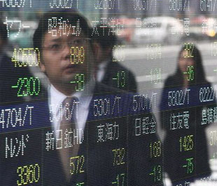 Giới đầu tư chứng khoán thế giới đang hết sức lo ngại trước nguy cơ suy thoái đang cận kề của kinh tế Mỹ.