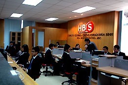 HBS phấn đấu doanh số phí môi giới đạt 75 tỷ đồng, tăng trưởng 42,29% so với 2010.