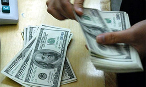 Nhiều ngân hàng áp lãi suất huy động USD trên 5%