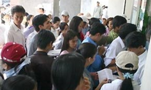 Tăng học phí đại học: “Đã sẵn sàng cho sinh viên vay vốn”