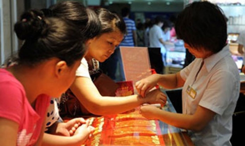 Kinh tế 24h qua: Thế giới vẫn “khát” vàng