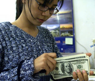 USD đang liên tục "phá đáy" so với các đồng tiền mạnh khác.