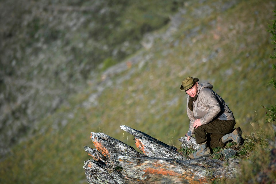 Sức khỏe Tổng thống Putin qua những bức ảnh nghỉ hè ở Siberia  - Ảnh 5.