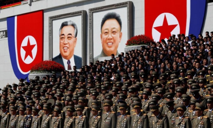 Triều Tiên không còn khoe tên lửa tầm xa trong lễ duyệt binh - Ảnh 6.