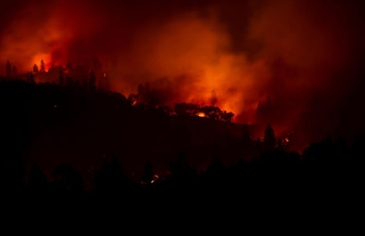 Cận cảnh vụ cháy rừng lịch sử khiến ít nhất 31 người thiệt mạng ở California - Ảnh 5.