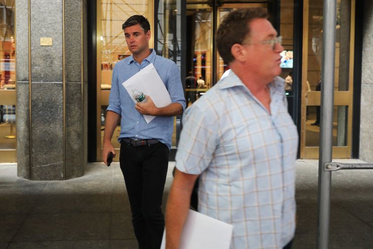 Hình ảnh tại các văn phòng Deutsche Bank sau tuyên bố sa thải 18.000 nhân viên - Ảnh 1.