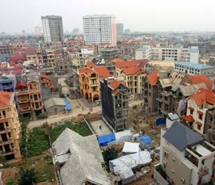 Sau khi quy hoạch, Hà Nội sẽ có quy chế quản lý kiến trúc đô thị với những chỉ tiêu về mật độ xây dựng, tầng cao, kiến trúc cảnh quan, hạ tầng đô thị và các chỉ số liên quan khác - Ảnh: Việt Tuấn.