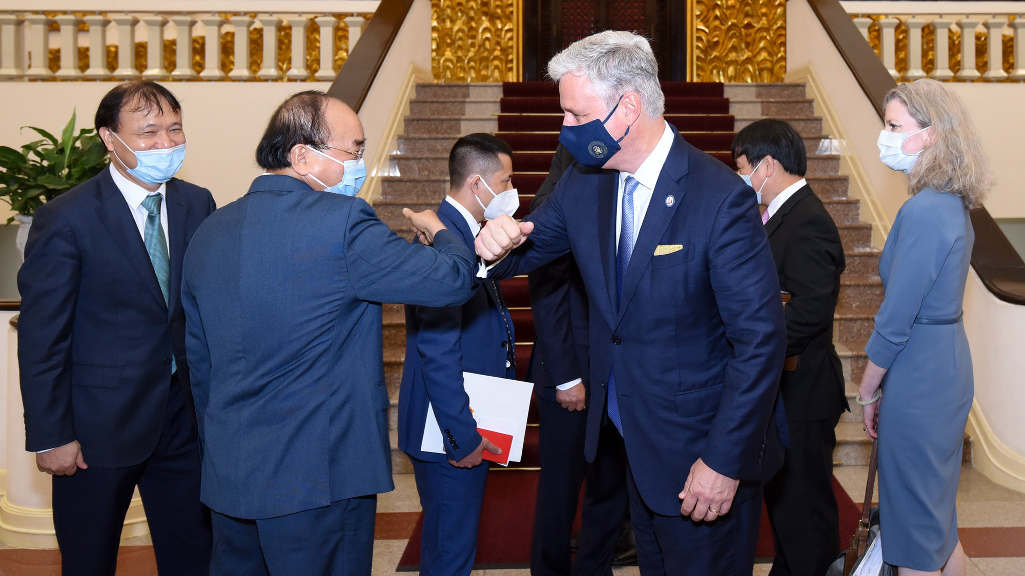 Thủ tướng Nguyễn Xuân Phúc và Cố vấn An ninh quốc gia Hoa Kỳ Robert O’Brien - Ảnh: VGP