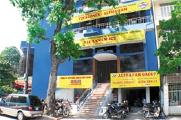 Từ ngày 25/5 - 9/7/2010, ông Tạ Quốc Khánh - Ủy viên Hội đồng Quản trị Công ty Cổ phần Alphanam (mã ALP-HOSE) đăng ký bán thỏa thuận 100.000 cổ phiếu.