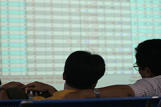 Ẩn số về khả năng giảm điểm của một số cổ phiếu lớn khi gặp kháng cự mạnh có thể đưa Index vào tình thế bất lợi