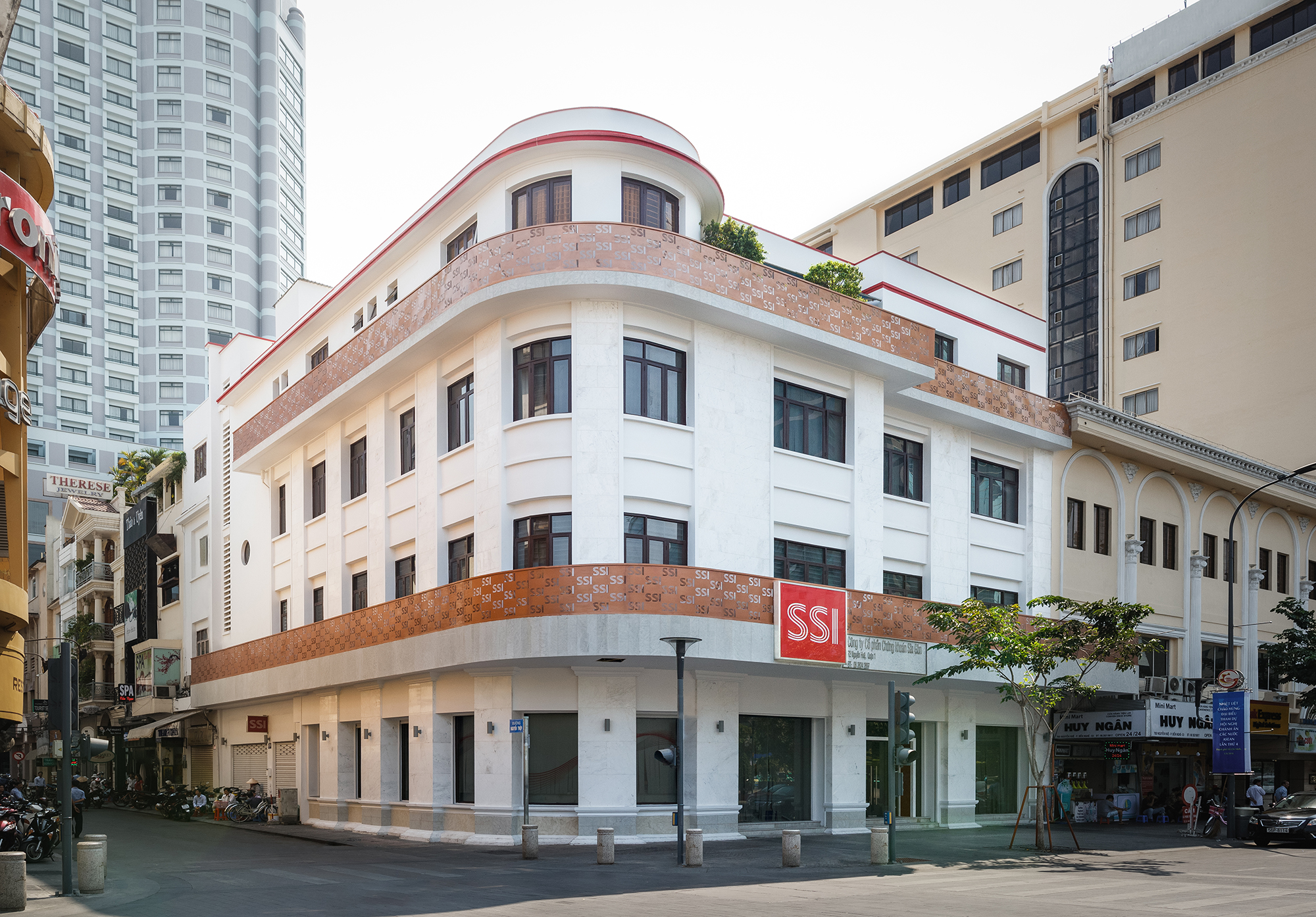 Kết thúc quý 3, SSI tiếp tục vị trí số 1 trên toàn thị trường với thị phần môi giới đạt 15,28%.