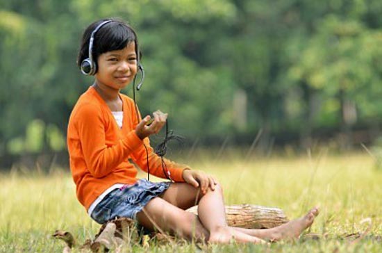 Trên thị trường hiện nay có rất nhiều điện thoại di động hỗ trợ trình duyệt nhạc số.
